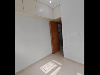 Mong Kok - Sun Kong House 05
