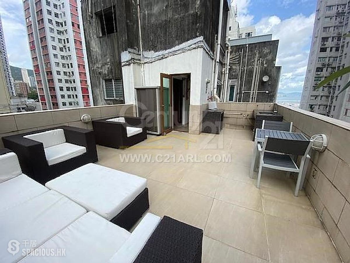 Tin Hau - Kam Hon Building 01