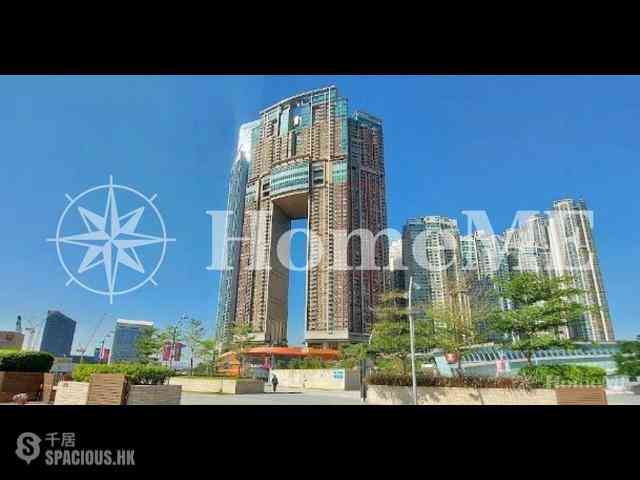 West Kowloon - The Arch Sun Tower (Block 1A) 01