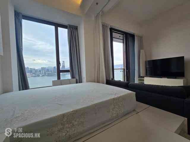Wan Chai - The Gloucester 02