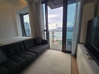 Wan Chai - The Gloucester 10
