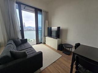 Wan Chai - The Gloucester 11