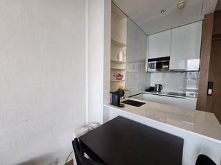 Wan Chai - The Gloucester 12