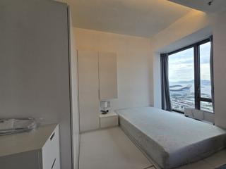 Wan Chai - The Gloucester 16