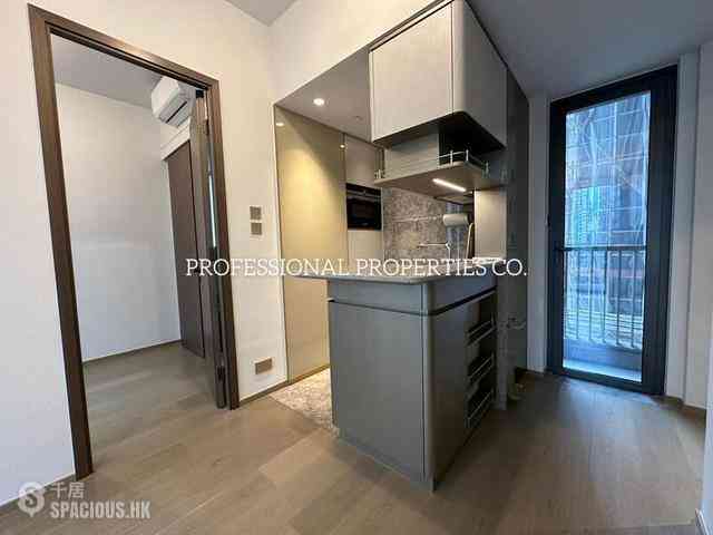 Sai Ying Pun - 15 Western Street 02