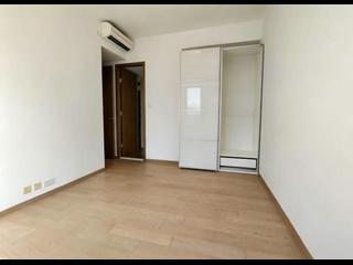 Sai Ying Pun - The Summa Block 1 08