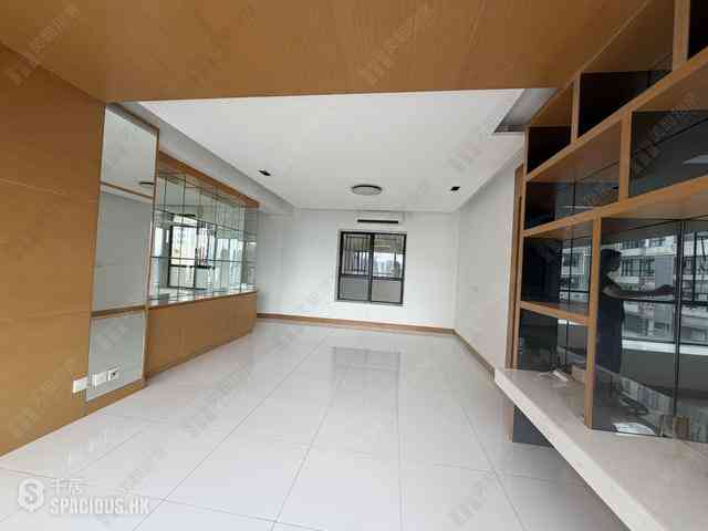 Mid Levels Central - The Grand Panorama 03