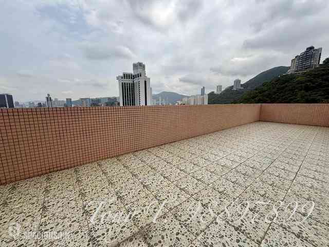 Wan Chai - Royal Court 01
