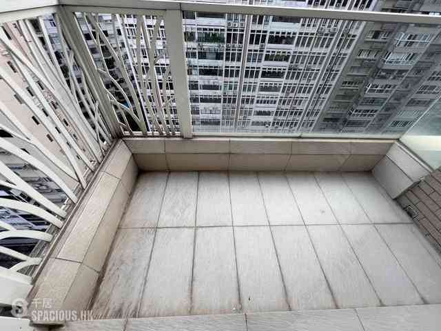 Mid Levels Central - Conduit 18 09