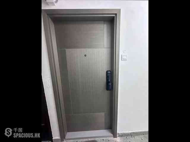 Causeway Bay - Hennessy Apartments 15