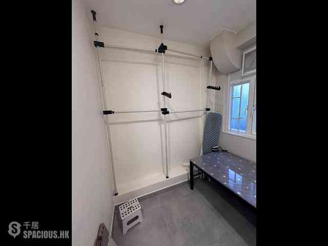 Causeway Bay - Hennessy Apartments 09