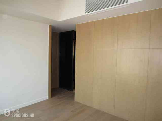Mid Levels Central - Gramercy 06