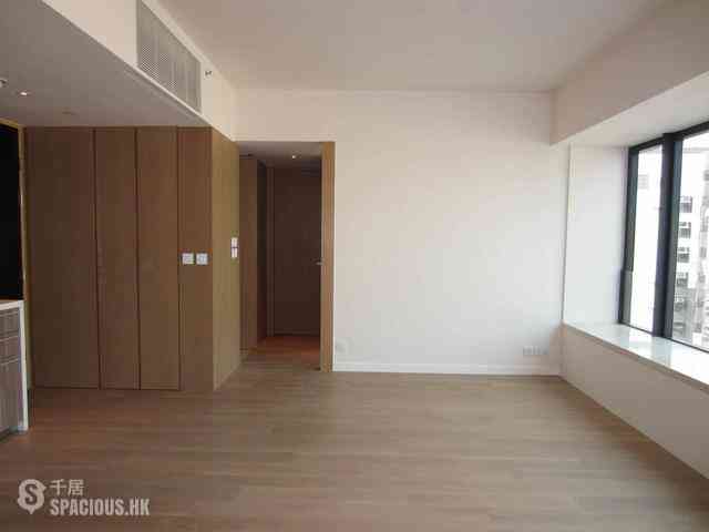 Mid Levels Central - Gramercy 02