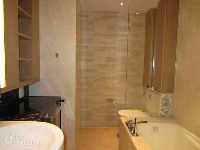 Mid Levels Central - Gramercy 07