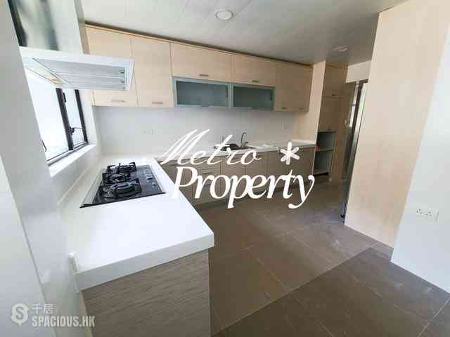 Mid Levels Central - Clovelly Court Block 1 04