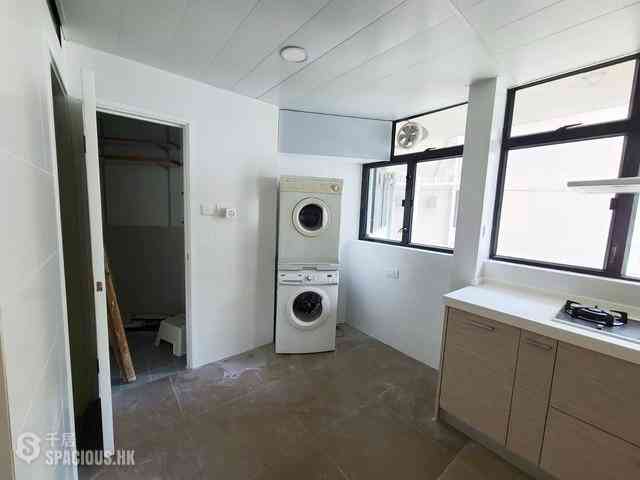 Mid Levels Central - Clovelly Court Block 2 06