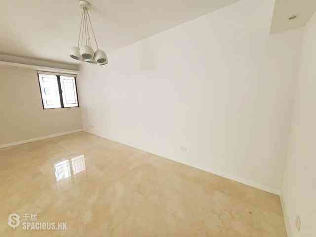 Mid Levels Central - Clovelly Court Block 2 03