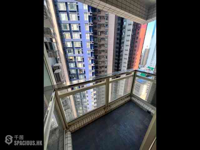 Soho - Centrestage 04