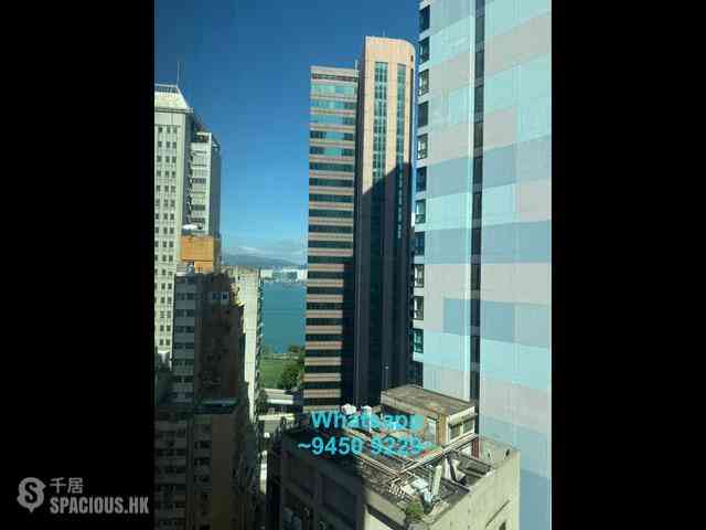 Sheung Wan - Queen's Terrace 09