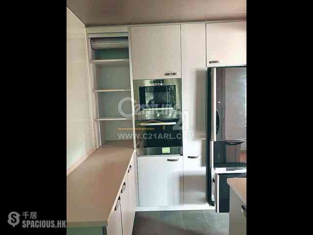 Mid Levels Central - Hong Lok Mansion 06