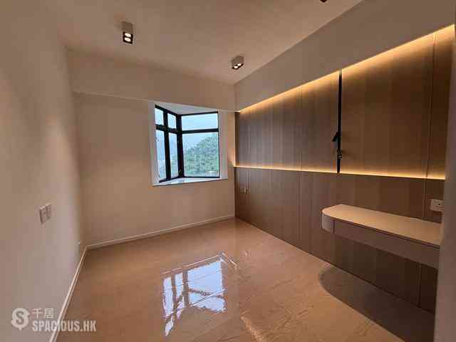 Mid Levels East - Bamboo Grove 11