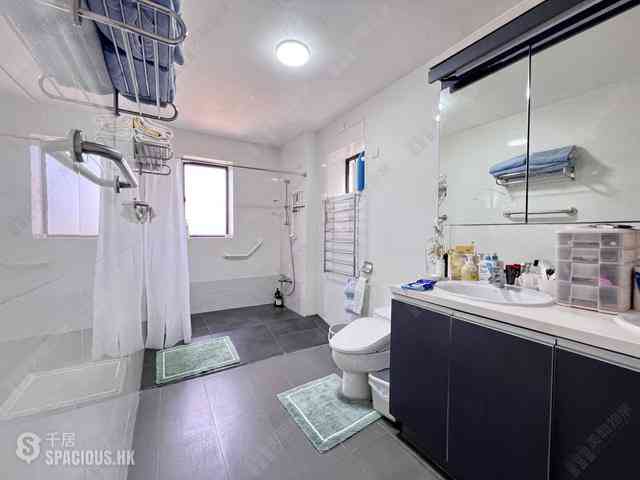 Mid Levels Central - Kennedy Heights 11