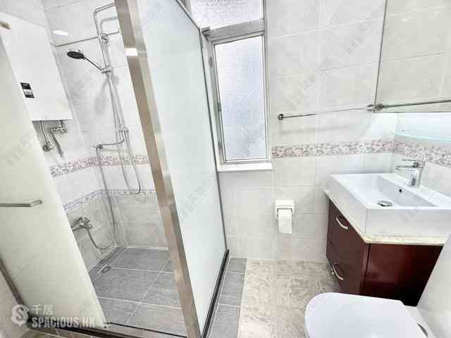 Mid Levels Central - Estella Court 03