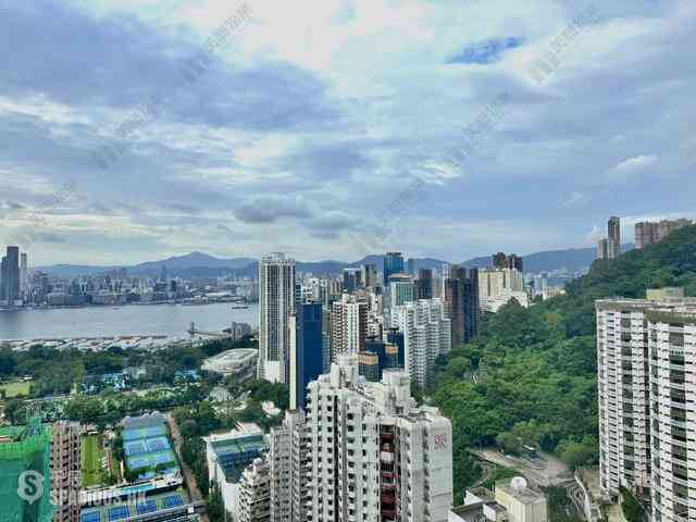銅鑼灣 - 光明臺 12
