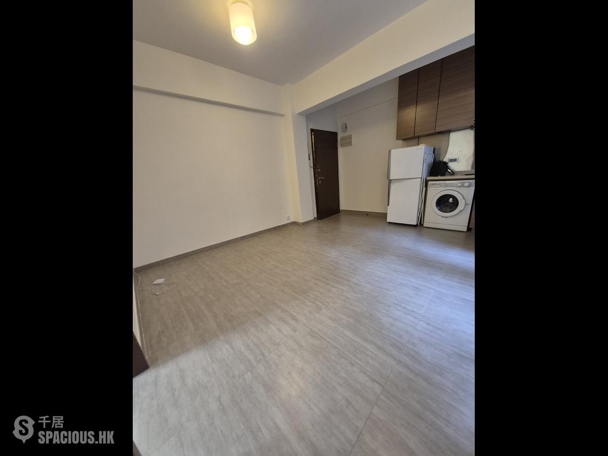 Wan Chai - Sau Wah Court 01
