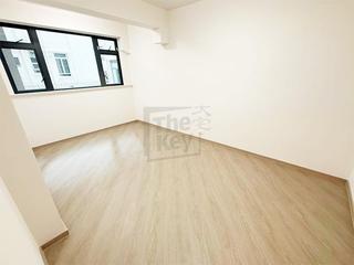 Mid Levels West - Hing Wah Mansions 04