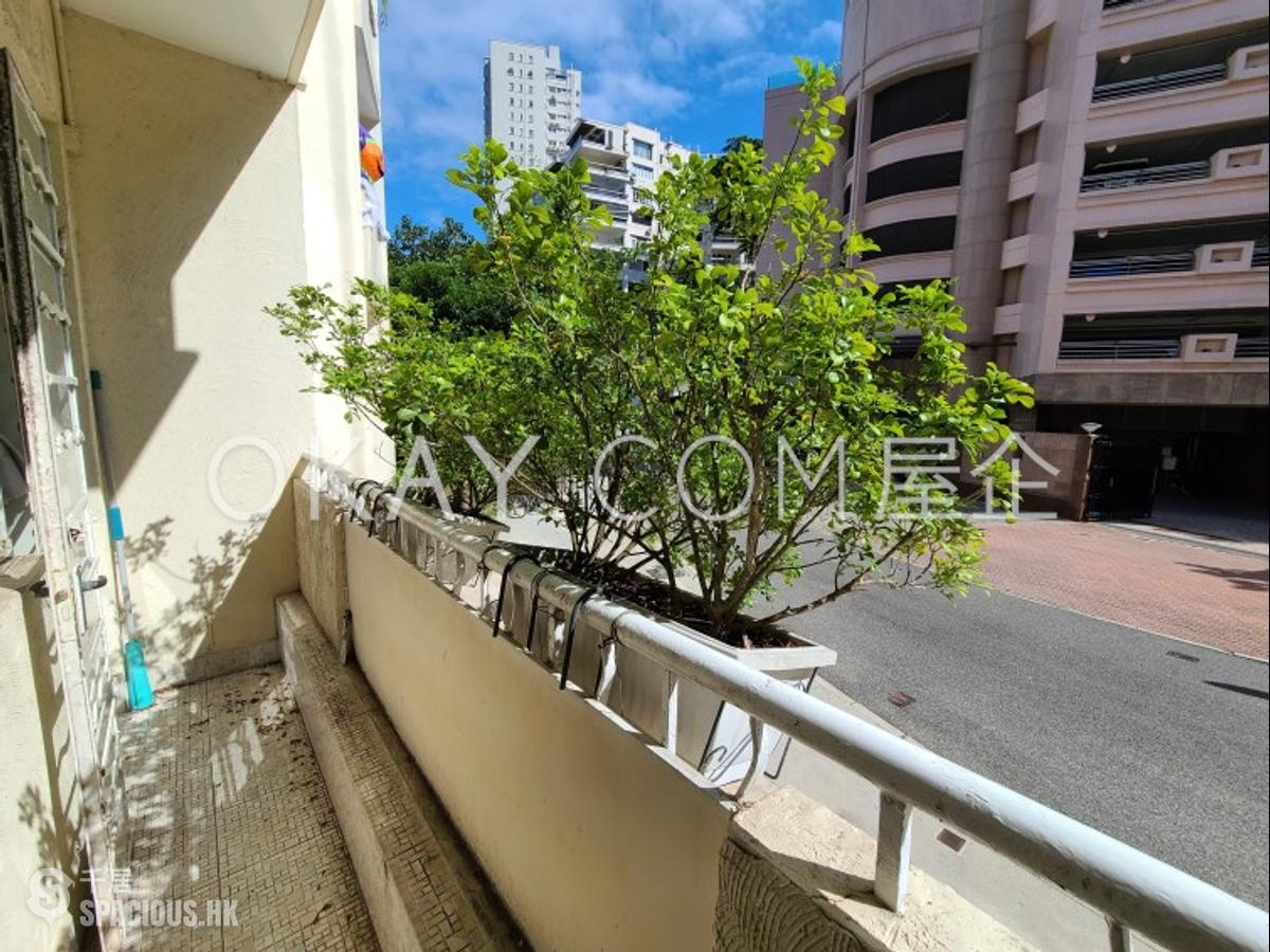 Mid Levels Central - 6B-6E, Bowen Road 01