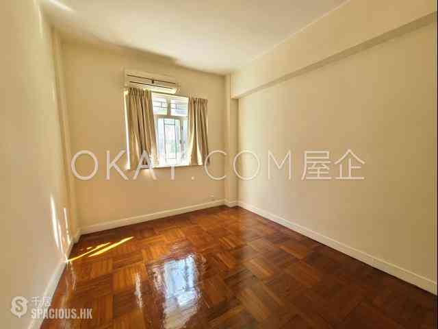 Mid Levels Central - 6B-6E, Bowen Road 05