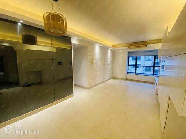 Mid Levels Central - The Grand Panorama 01