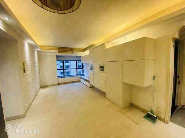 Mid Levels Central - The Grand Panorama 02