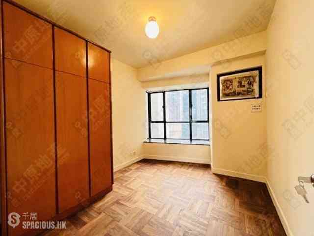 Mid Levels Central - The Grand Panorama 07