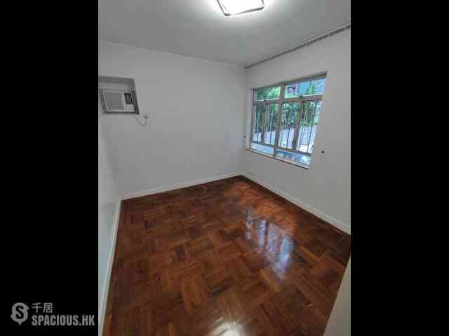 Mid Levels Central - Merry Court 06
