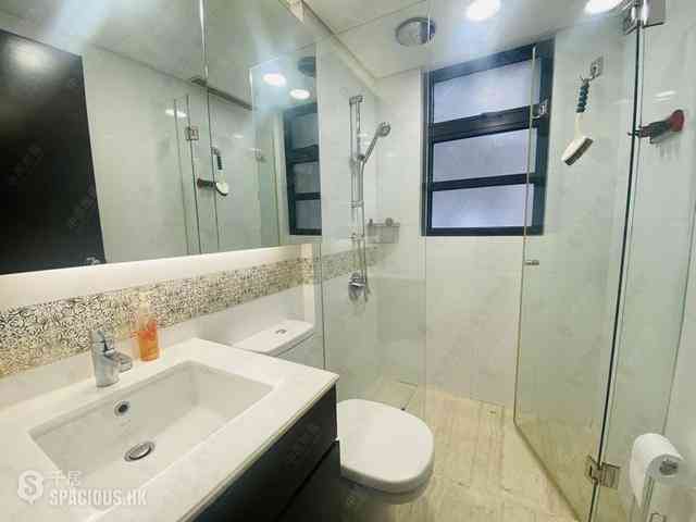 Sai Ying Pun - The Babington 08