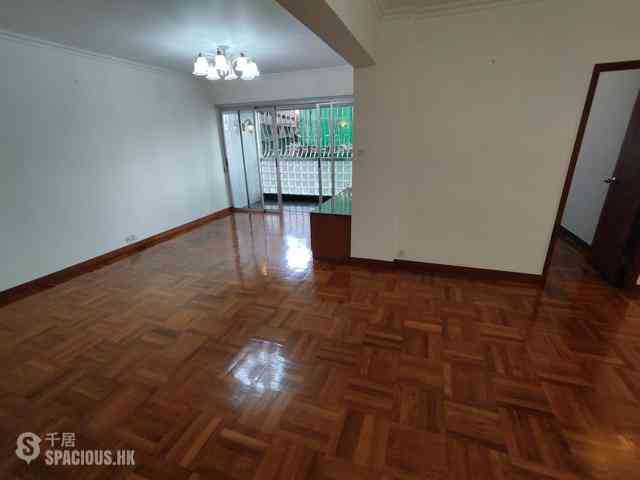 Mid Levels Central - Merry Court 09