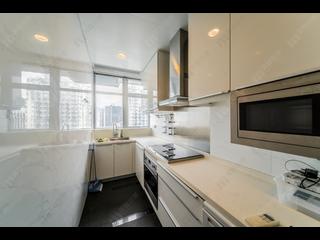 Wan Chai - J Residence 09