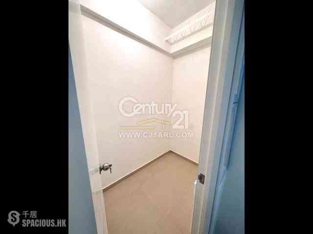 Tai Hang - 5, Wang Fung Terrace 04