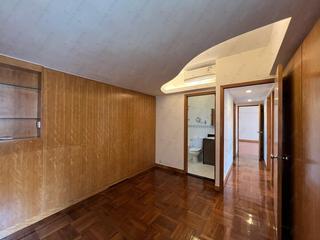 Mid Levels West - Realty Gardens Vienna Court (Block 5) 10