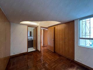Mid Levels West - Realty Gardens Vienna Court (Block 5) 11