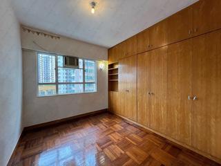 Mid Levels West - Realty Gardens Vienna Court (Block 5) 16
