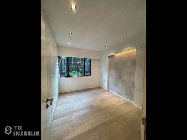 Mid Levels West - Realty Gardens Rome Court (Block 4) Rome Court 05