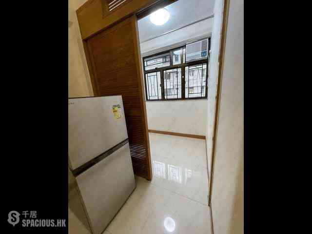 Sai Ying Pun - Hing Wah House 13