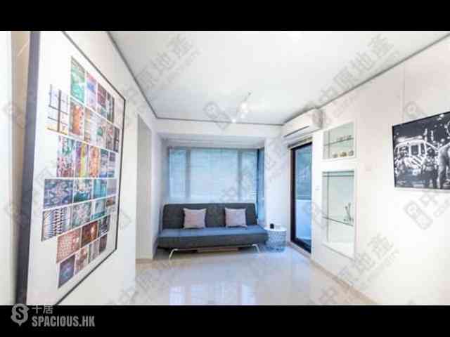 Sai Ying Pun - Smiling Court 01