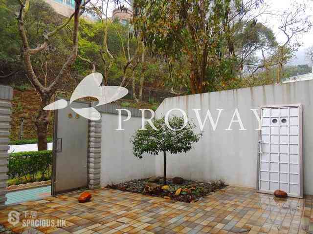 Repulse Bay - Burnside Estate 01
