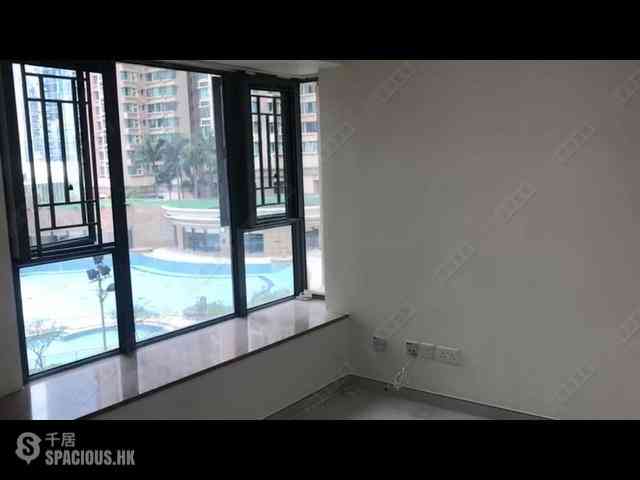大角咀 - 维港湾5座 06