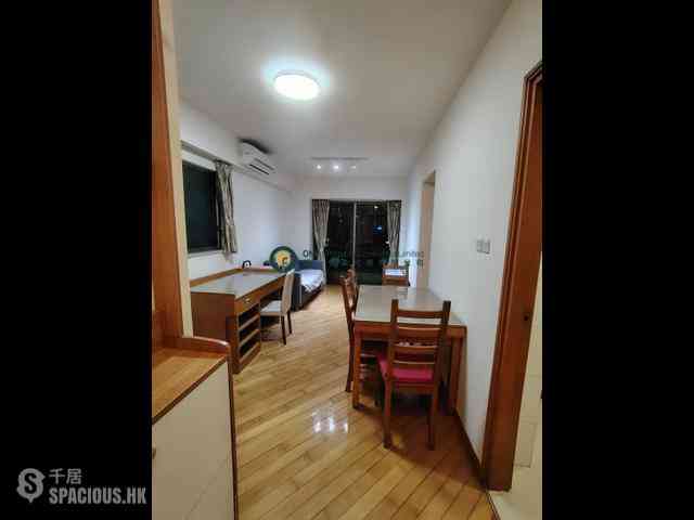 Wan Chai - The Zenith 01