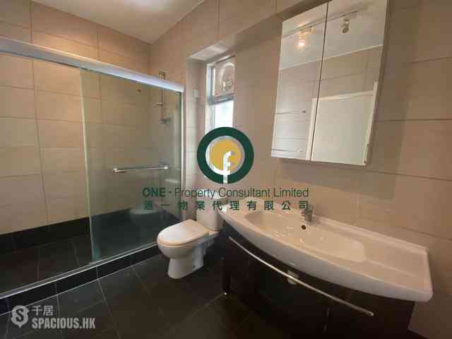Mid Levels West - Realty Gardens 06